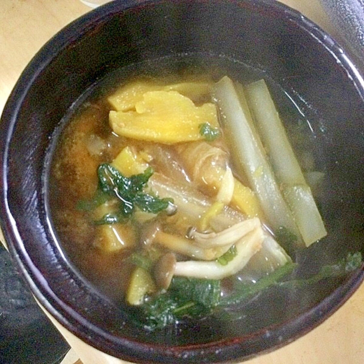 唐芋としめじの味噌汁 レシピ 作り方 By サニヤスイーヨー 楽天レシピ 唐芋としめじの味噌汁 レシピ 作り方 By サニヤスイーヨー 楽天レシピ